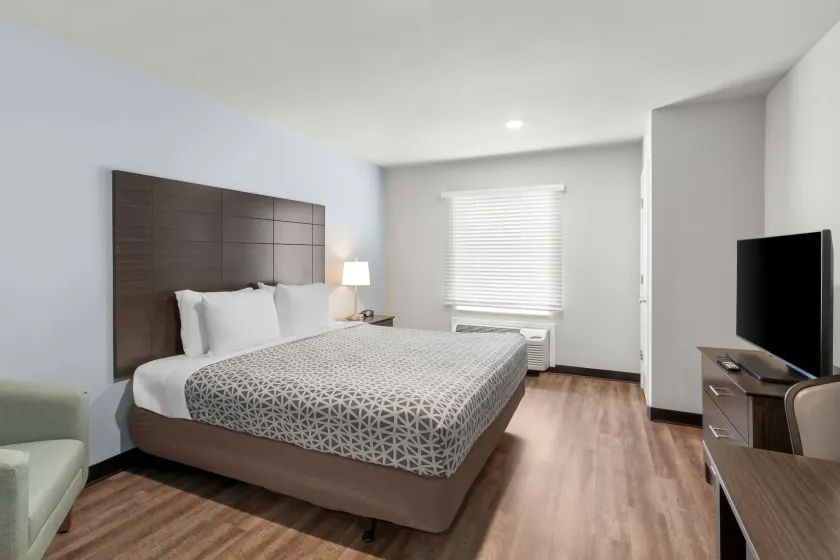 WoodSpring Suites Atlanta Airport - Image 1