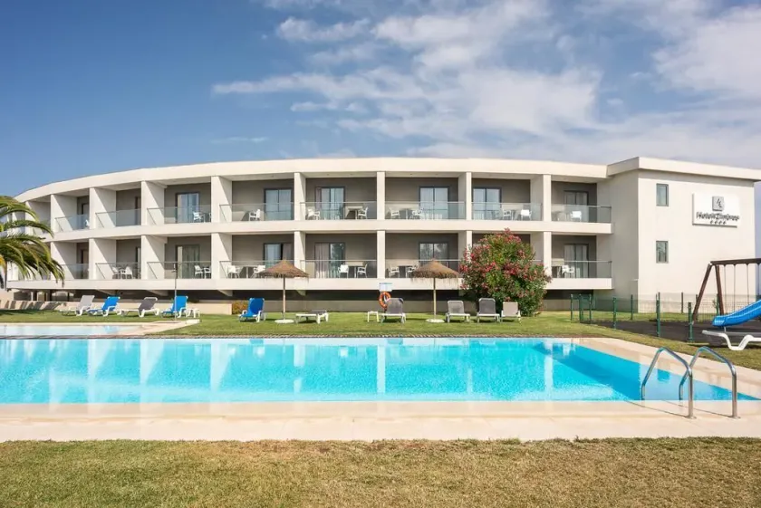 Hotel dos Zimbros - Image 1