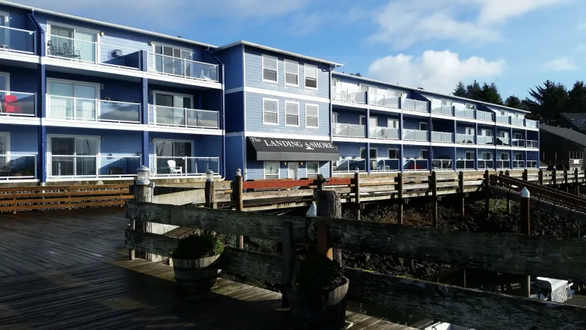 The Landing at Newport Condominium Hotel - Image 1