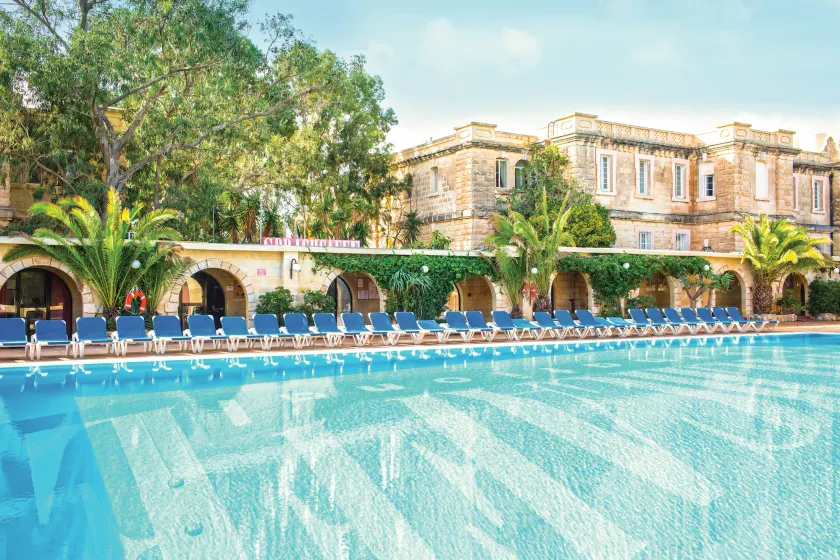 SC Club Village - Image 1