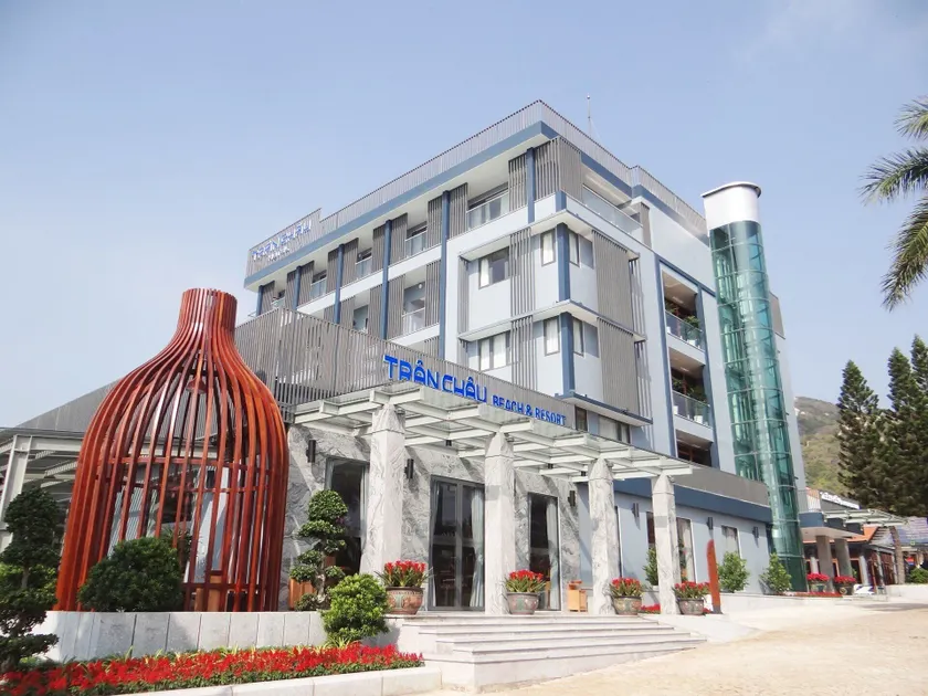 Trân Châu Beach & Resort - Image 1