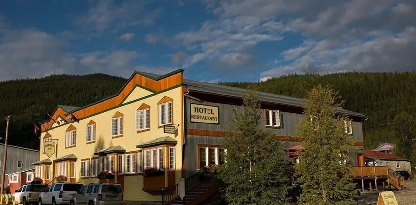 Aurora Inn - Image 1