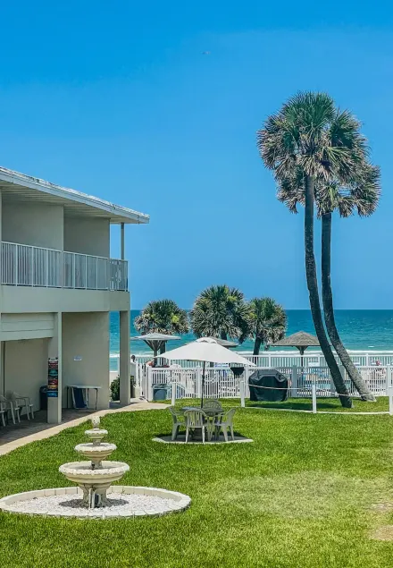 Ocean Court Beachfront Hotel - Image 1