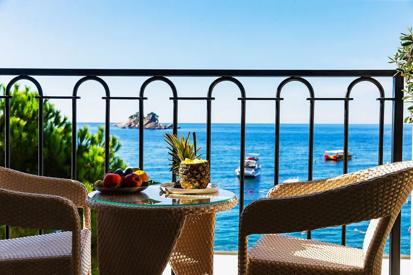 Hotel Riva by Aycon - Image 1