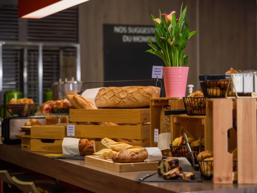 ibis Styles Romans-Valence Gare TGV - Image 1
