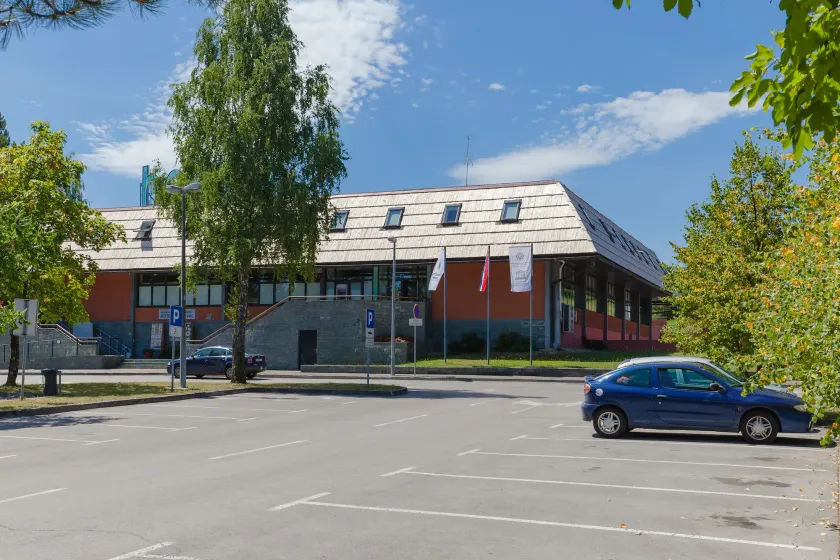 Grabovac Hotel - Image 1