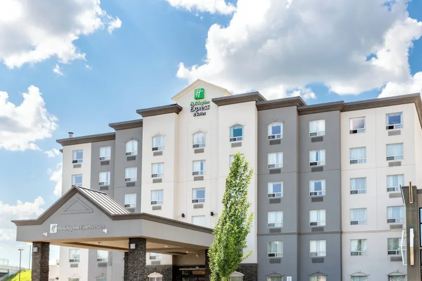 Holiday Inn Express Edmonton North by IHG - Image 1