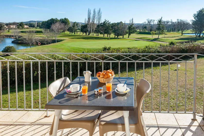 Residhotel Golf Grand Avignon - Image 1