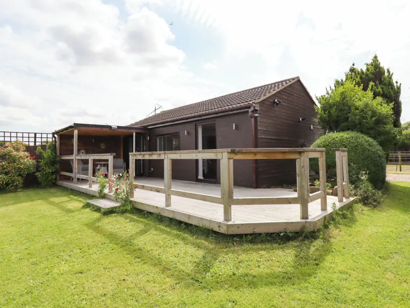 Meols Holiday Lodge - Image 1