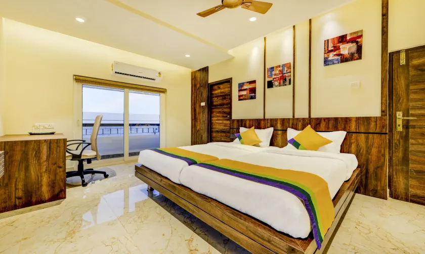 Itsy Hotels Mirra - Image 1