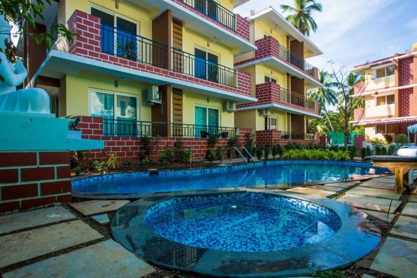 Mariners Bay Suites - Image 1