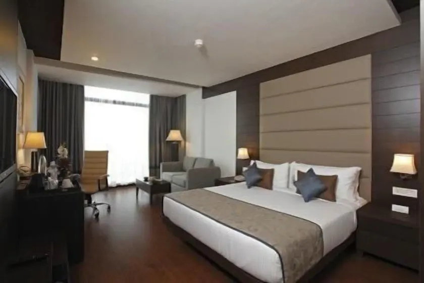 SK Premium Park - Image 1