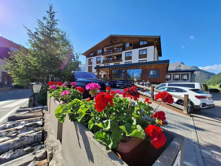 Hotel Bernina - Image 1
