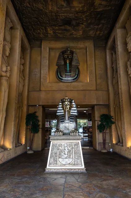 Sphinx Hotel - Image 1