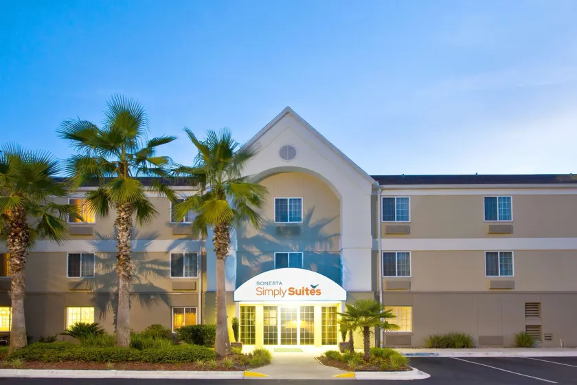 Sonesta Simply Suites Jacksonville - Image 1