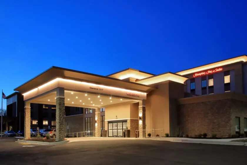Hampton Inn & Suites Baltimore/Aberdeen - Image 1