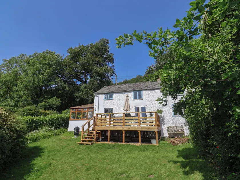 2 Oak Tree Cottages - Image 1