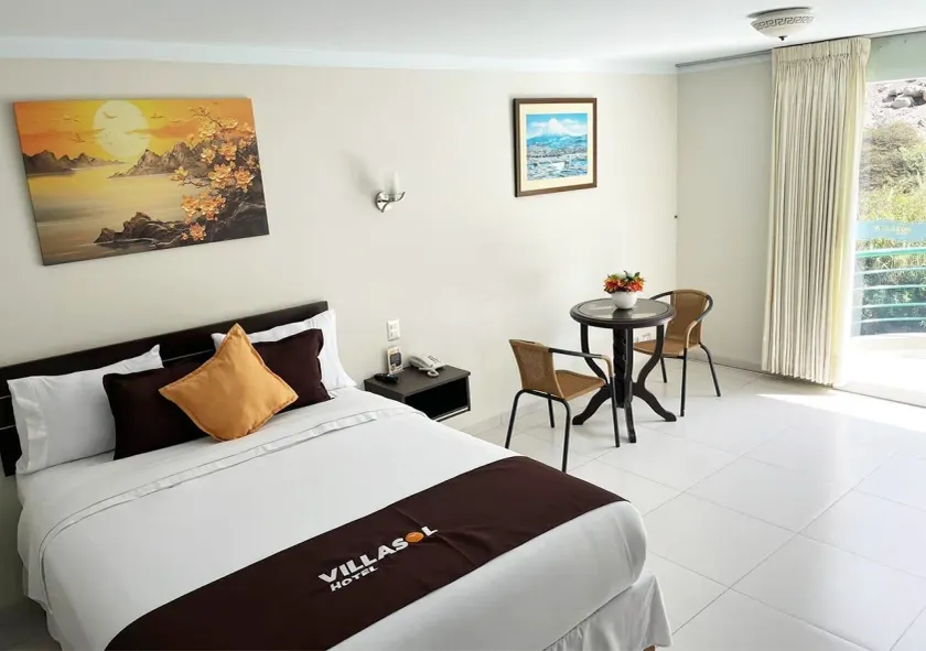 Villasol Hotel - Image 1