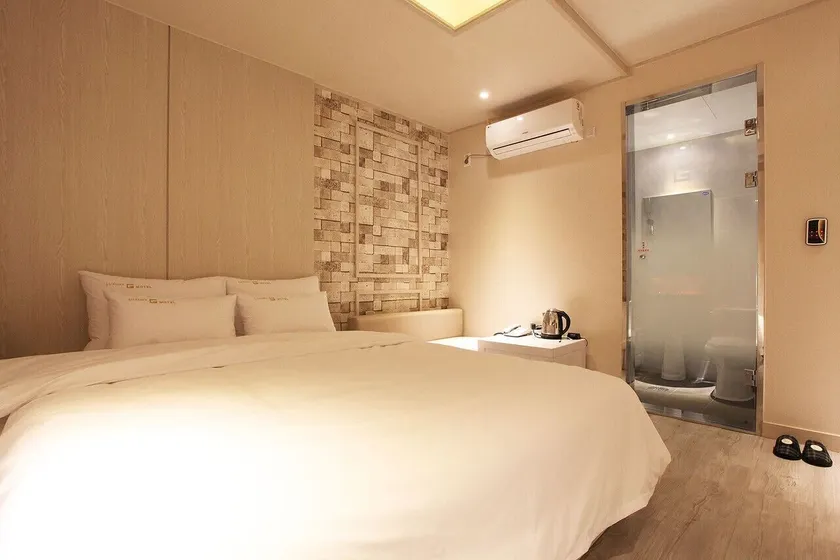 Luxury G Motel - Chambre