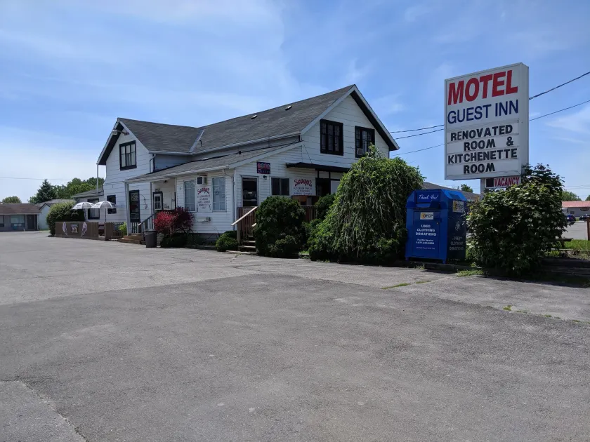 Guest Inn Motel - Image 1