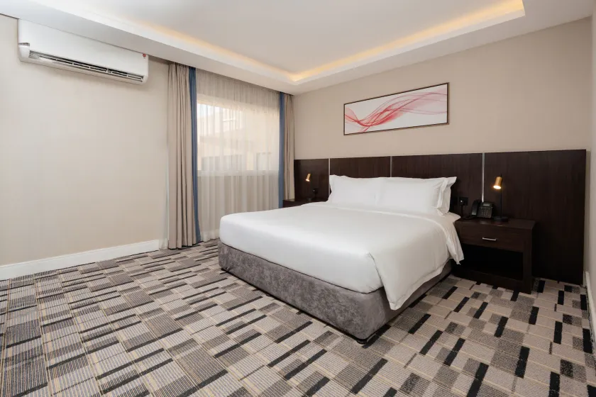 Howard Johnson by Wyndham Riyadh Al Nasiriyah - Image 1