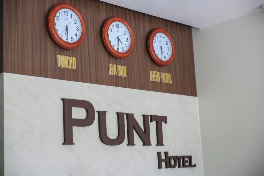 Punt Hotel - Reception