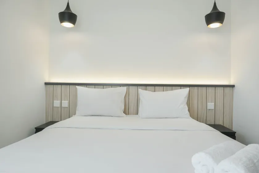 Luxurious 2BR at West Vista Apartment By Travelio - Zimmer