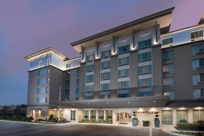 Courtyard by Marriott Atlanta Alpharetta/Avalon Area - Image 1