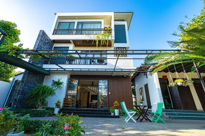 Golden Star Villa Hoi An - Image 1