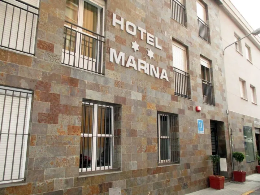 Hotel Marina - Image 1