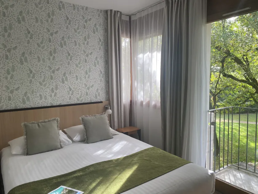 Hôtel Les Esclargies - Image 1