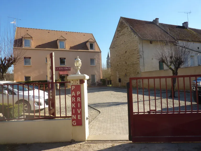 Hôtel A La Renommée - Image 1