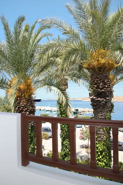 Asterias Hotel - Seafront - Image 1