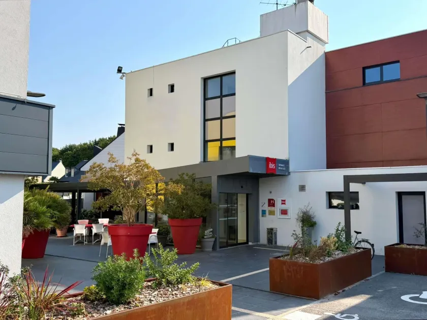 ibis Rennes Beaulieu - Image 1