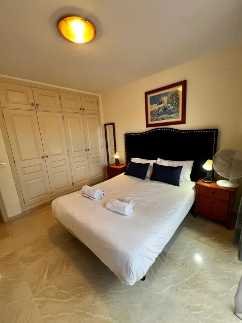 Elegant Palm Mar Apartment - Værelse