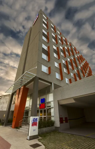 Go Inn Vitória - Image 1