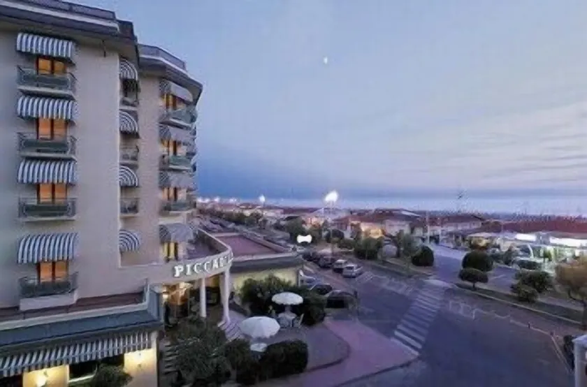 Hotel Piccadilly - Image 1