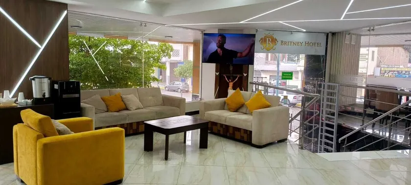 BRITNEY HOTEL Machala - Image 1