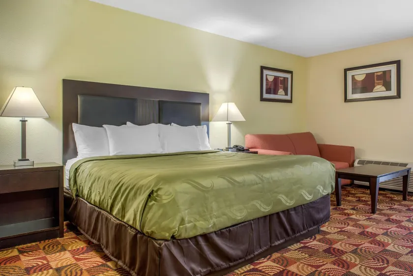 Quality Inn Bloomington Near University - Image 1