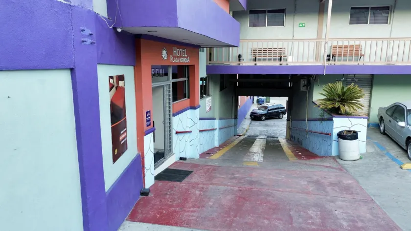 Hotel Plaza Hermosa - Image 1