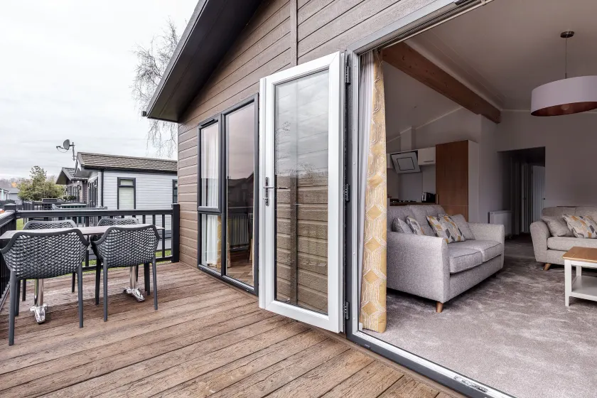 Roydon Marina Village Hotel - Image 1