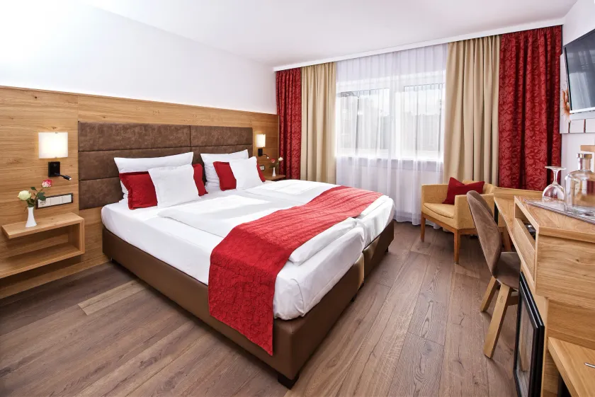 Park Hotel Laim - Image 1