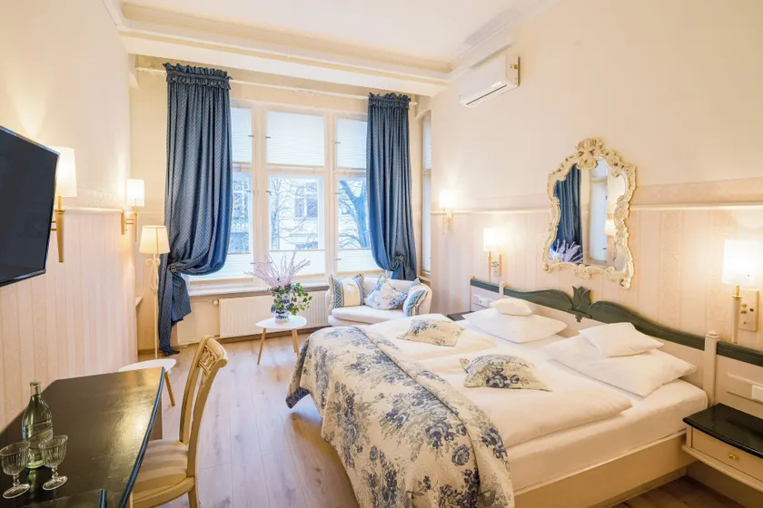 Hotel Augusta Am Kurfürstendamm - Image 1