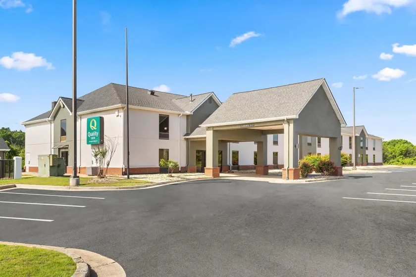 Quality Inn Tallapoosa - Image 1
