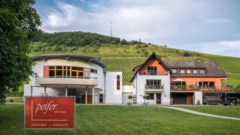 Weingut Peifer - Image 1