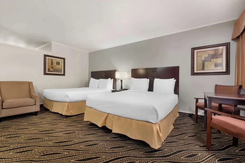 Best Western Red Carpet Inn - Image 1
