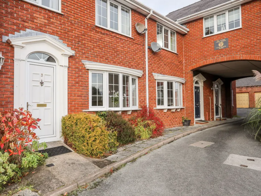 Sea View Cottage - Image 1