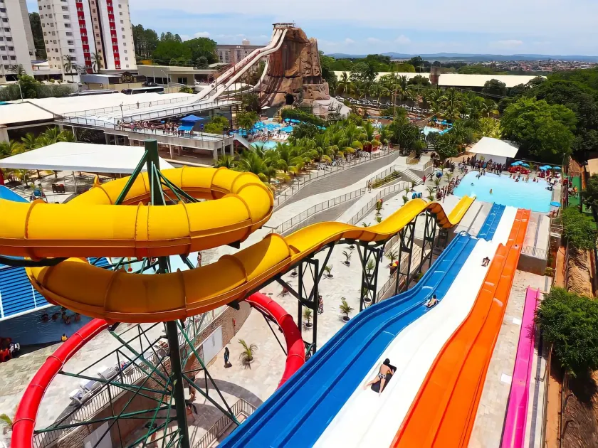 Villas diRoma com um dia no Acqua Park, Splash e Slide - Image 1