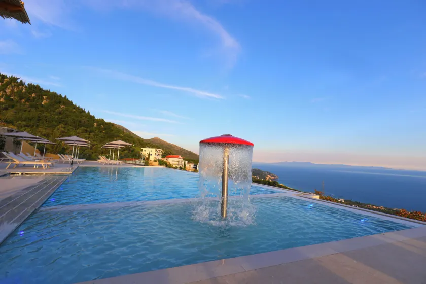 Aurum Hotel - Image 1