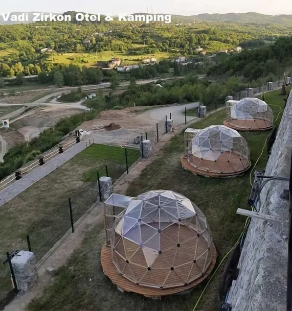 Vadi Zirkon Otel & Kamping - Image 1